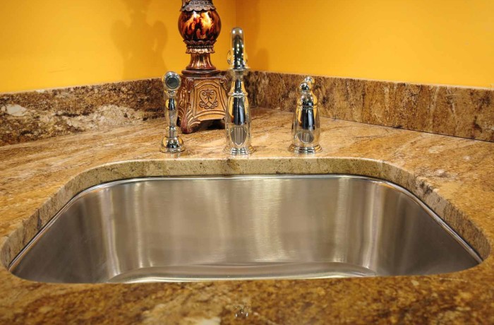 Vanity Top & Corner Sink