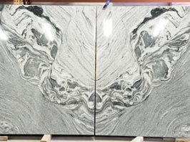 Bookmatched Slabs as a Focal Point